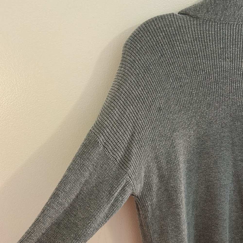 Abercrombie and fitch ribbed High Low Dolman Open Cardigan. Size Med. Light Gray - Picture 9 of 10